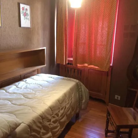 Ξενοδοχείο με διαμερίσματα Maison Luboz Κουρμαγιέρ