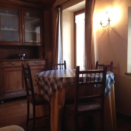 Maison Luboz Ξενοδοχείο με διαμερίσματα Κουρμαγιέρ